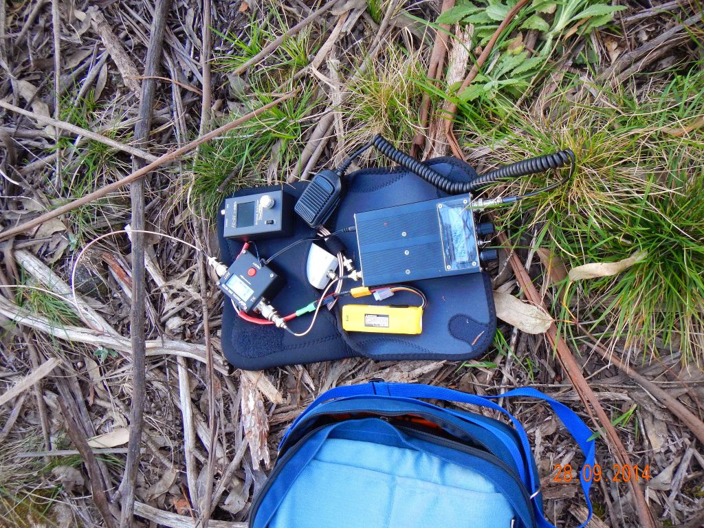 The operating position at Pyramid Hill with my KN-Q7A, Red Dot power/SWR meter and YouKits FB-01 Antenna analyser. Battery is a 1500mAh LiPo (photo credit: Allen VK3HRA)